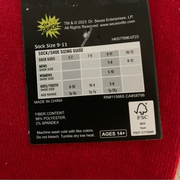Dr. Seuss The Grinch 2 Pairs Casual Socks - Picture 9 of 9